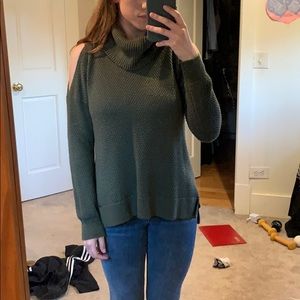 Army green hollister turtle neck
